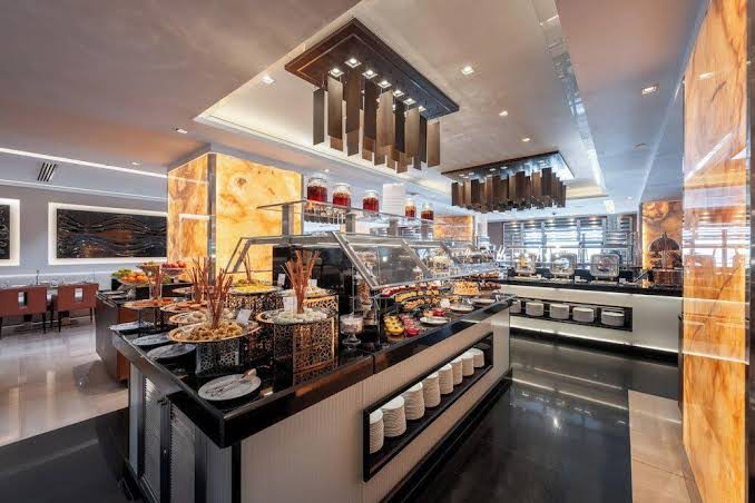 The Blitmore — Tempat Makan
